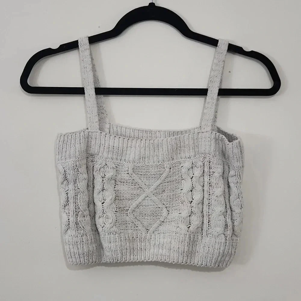 Witty Fox Sweater Knit Crop Tank Top Size Medium - Picture 1 of 4